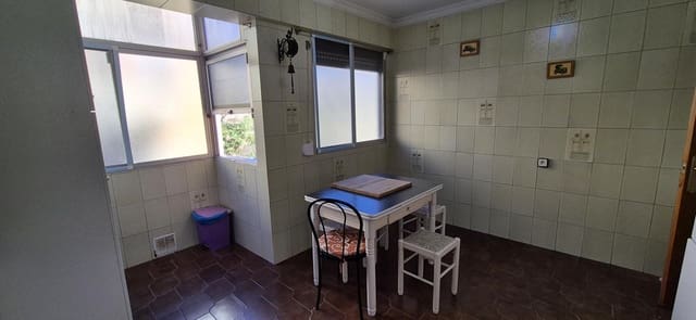 3 Zimmer Wohnung zu verkaufen in Colonia Requena, Alicante / Alacant Stadt - 92.000 € (Ref: 9454901)