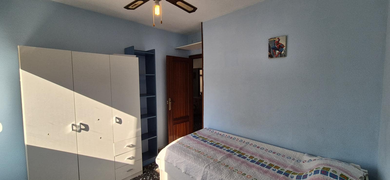 3 slaapkamer Flat te koop in Alicante stad - € 92.000 (Ref: 9454901)