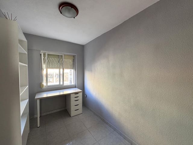 3 soverom Leilighet til salgs i Colonia Requena, Alicante by - € 95 000 (Ref: 9469038)