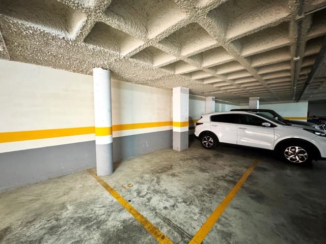 Garage à vendre à Alicante ville - 11 900 € (Ref: 9471299)