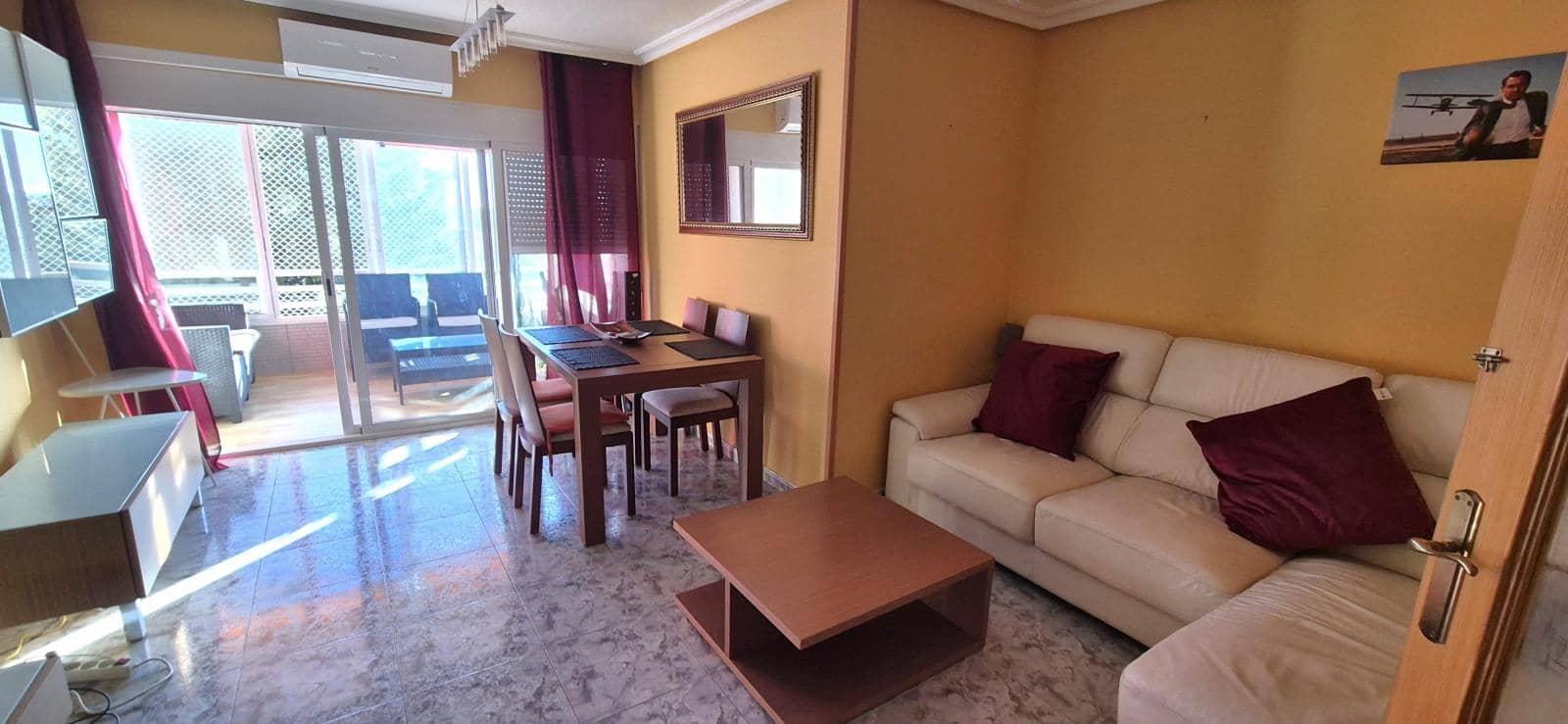 4 bedroom Flat for sale in Alicante / Alacant city with garage - € 146,000 (Ref: 9506982)