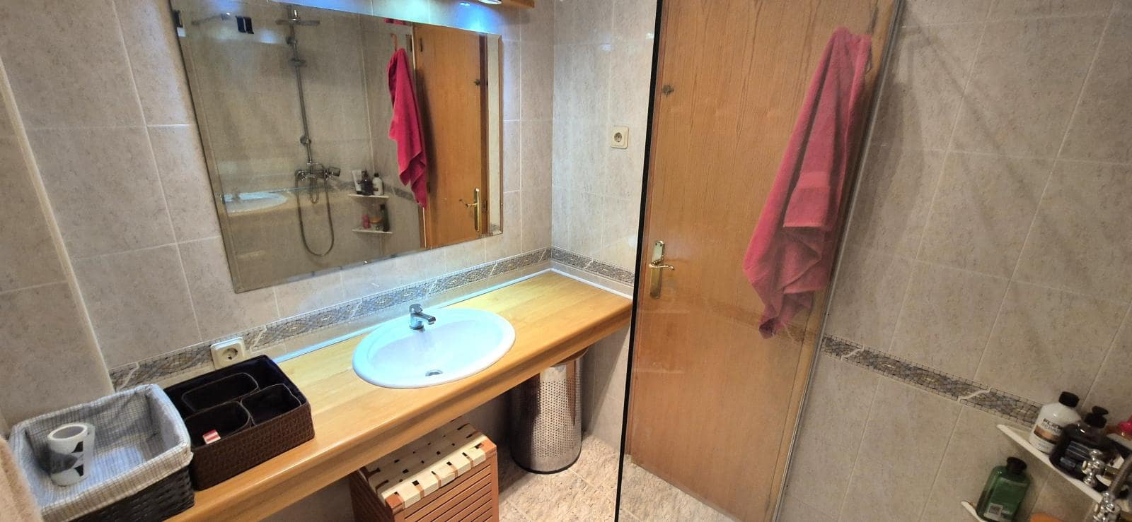 4 bedroom Flat for sale in Alicante / Alacant city with garage - € 146,000 (Ref: 9506982)