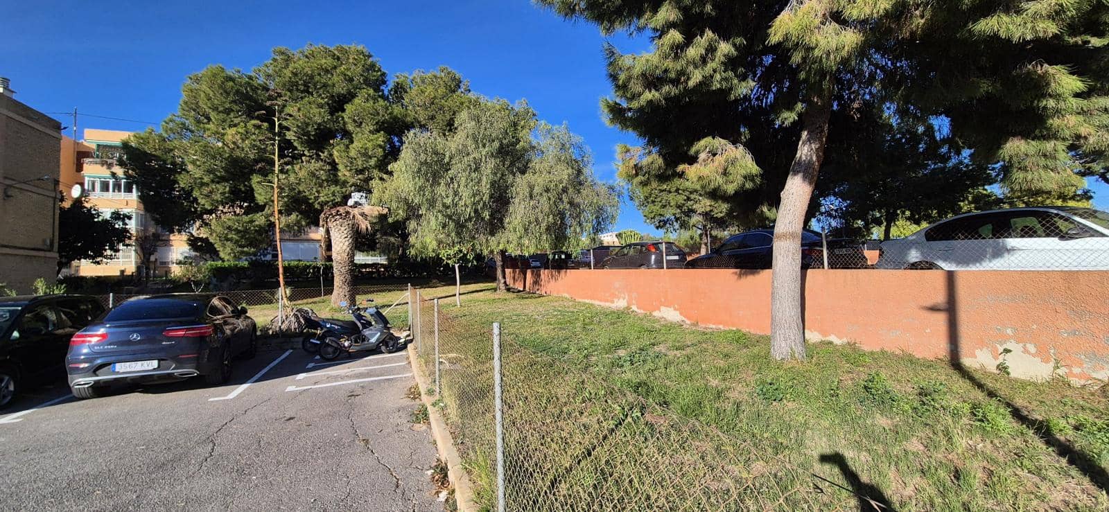 4 bedroom Flat for sale in Alicante / Alacant city with garage - € 146,000 (Ref: 9506982)