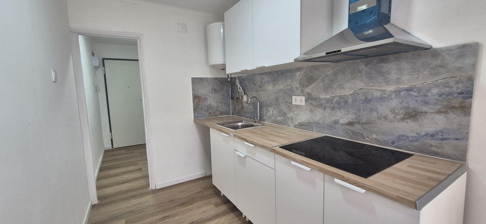 Piso de 3 habitaciones en Alicante / Alacant ciudad en venta - 115.000 € (Ref: 9532531)