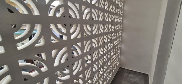 3 Zimmer Wohnung zu verkaufen in Alicante / Alacant Stadt - 115.000 € (Ref: 9532531)