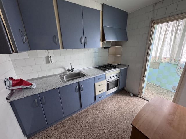 3 camera da letto Appartamento in vendita in Alicante città - 85.000 € (Rif: 9532532)