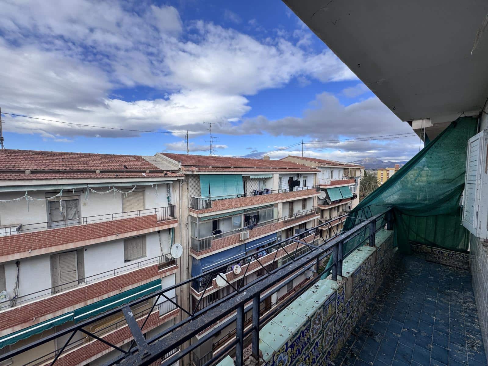 Piso de 3 habitaciones en Alicante / Alacant ciudad en venta - 85.000 € (Ref: 9532532)