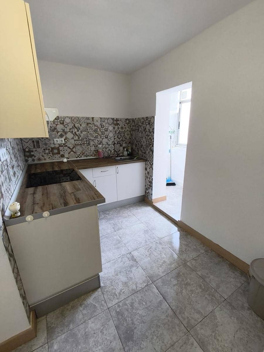 2 sovrum Lägenhet till salu i Alicante stad - 90 000 € (Ref: 9532921)