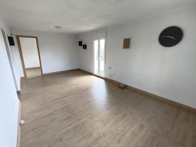 2 sovrum Lägenhet till salu i Virgen del Carmen, Alicante stad - 90 000 € (Ref: 9532921)