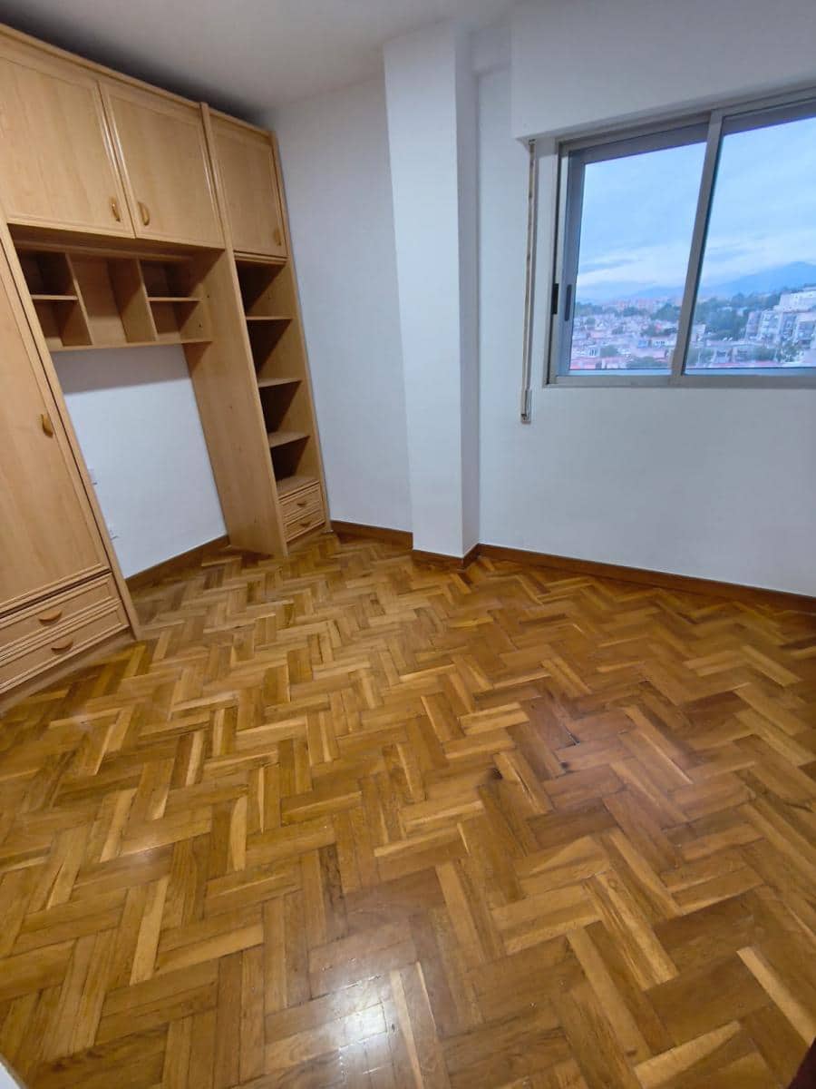 3 slaapkamer Flat te koop in Alicante stad met zwembad - € 160.000 (Ref: 9532922)