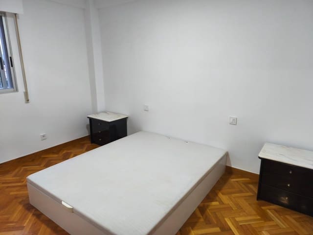 3 slaapkamer Flat te koop in Juan XXIII, Alicante stad met zwembad - € 160.000 (Ref: 9532922)