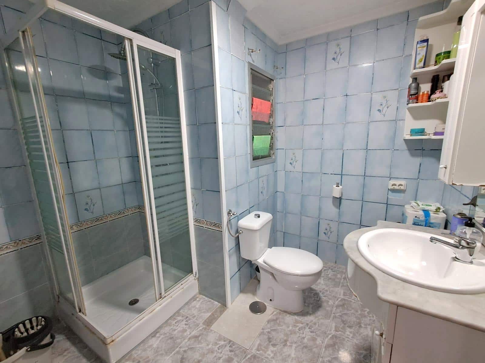 4 slaapkamer Flat te koop in Alicante stad - € 125.000 (Ref: 9605531)