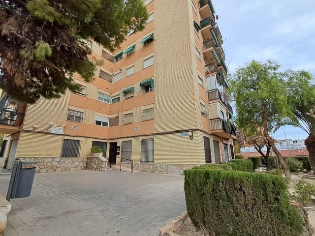 4 slaapkamer Flat te koop in Alicante stad - € 125.000 (Ref: 9605531)