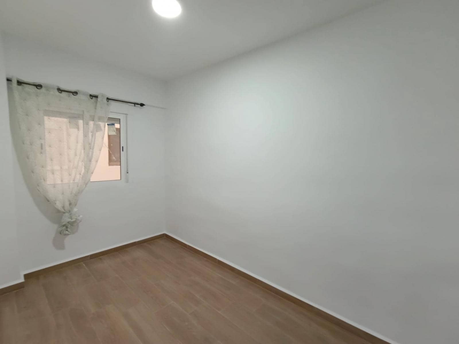 2 bedroom Flat for sale in Alicante / Alacant city - € 149,000 (Ref: 9605533)