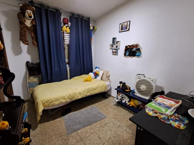 4 camera da letto Appartamento in vendita in Alicante città - 125.000 € (Rif: 9606496)