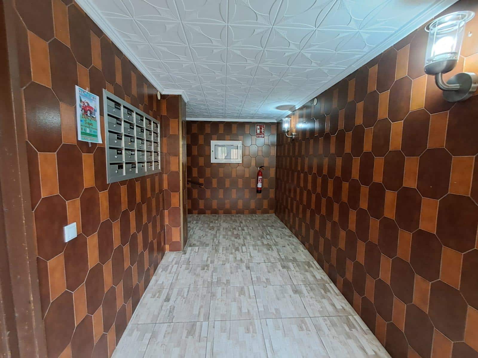 4 camera da letto Appartamento in vendita in Alicante citta - 125.000 € (Rif: 9606496)