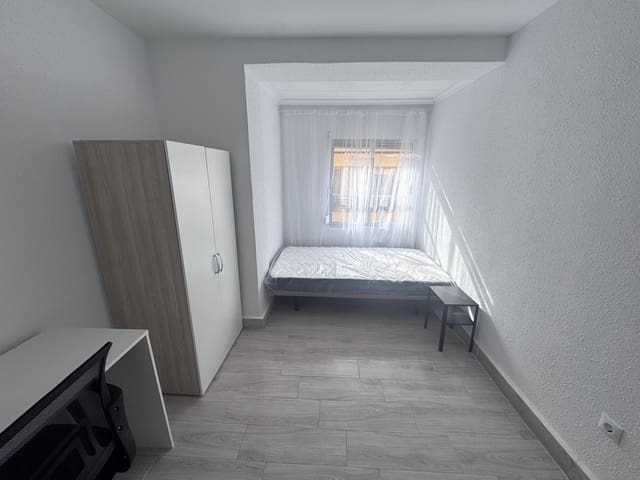 2 sovrum Lägenhet till salu i Alicante stad - 129 000 € (Ref: 9626966)