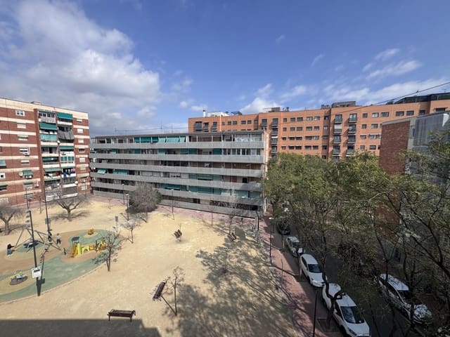 2 bedroom Flat for sale in San Vicente / Sant Vicent del Raspeig - € 100,000 (Ref: 9733648)