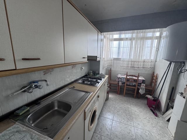2 bedroom Flat for sale in San Vicente / Sant Vicent del Raspeig - € 100,000 (Ref: 9733648)