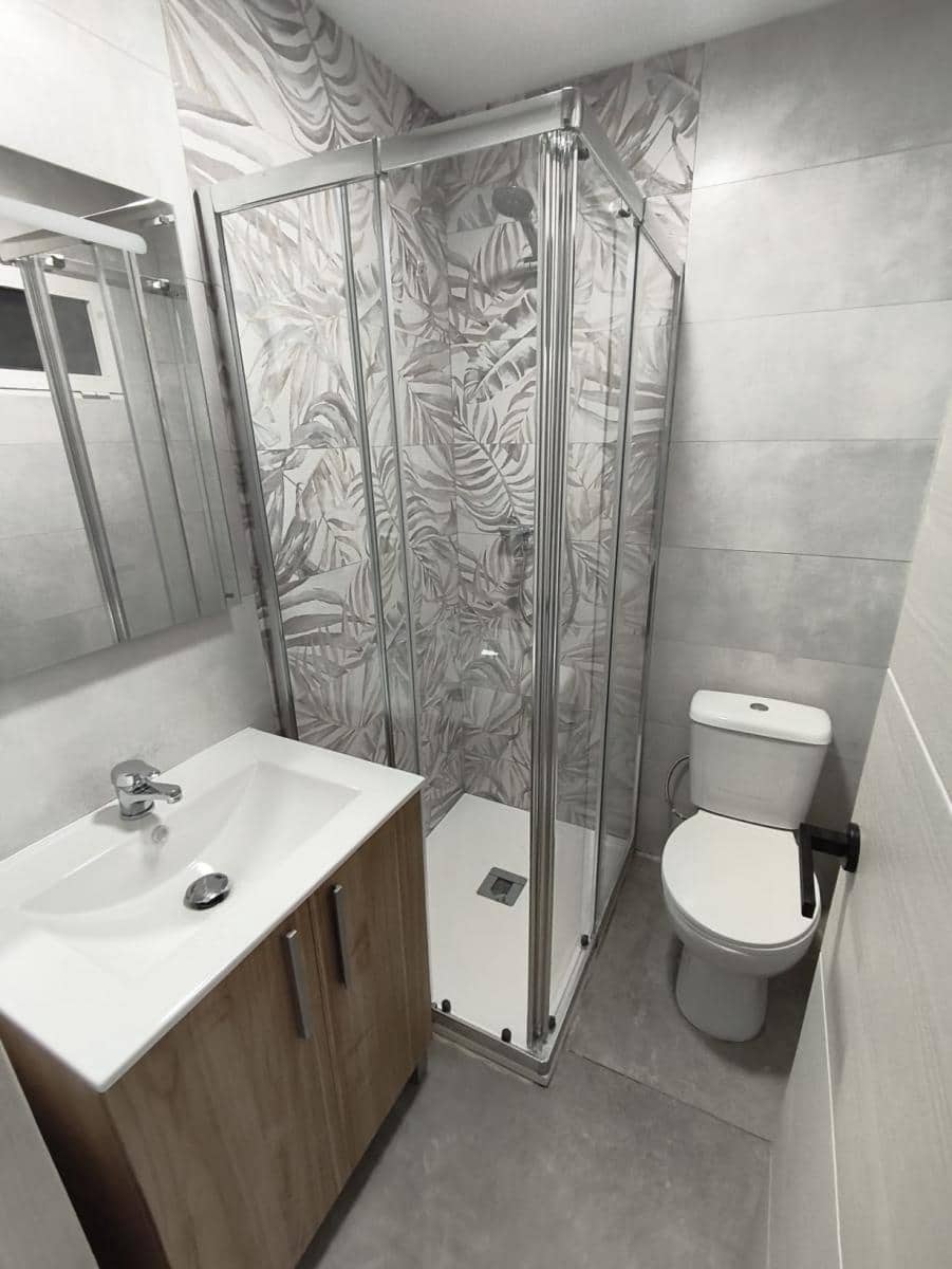 3 bedroom Flat for sale in Alicante / Alacant city - € 320,000 (Ref: 9733649)