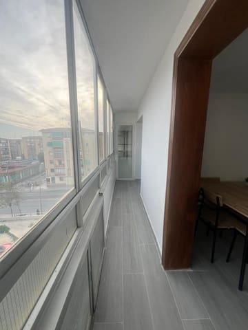 4 slaapkamer Flat te koop in Alicante stad - € 107.000 (Ref: 9733809)