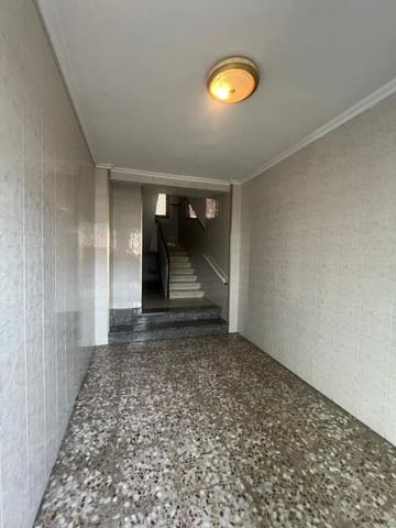 4 slaapkamer Flat te koop in Alicante stad - € 107.000 (Ref: 9733809)