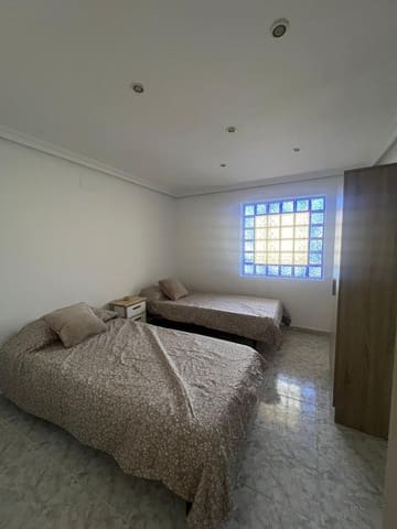 4 sovrum Lägenhet till salu i Alicante stad - 117 000 € (Ref: 9733810)