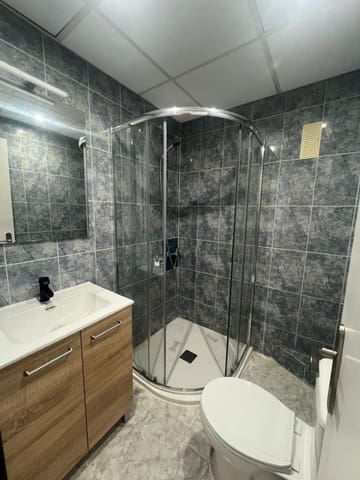 4 sovrum Lägenhet till salu i Alicante stad - 117 000 € (Ref: 9733810)