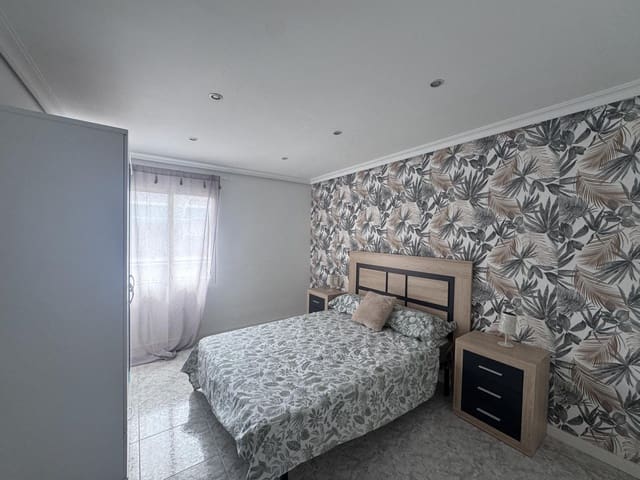 4 slaapkamer Flat te koop in Alicante stad - € 117.000 (Ref: 9733810)