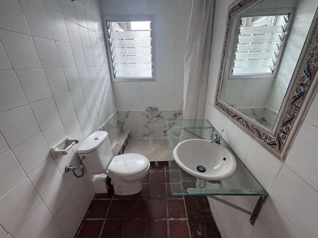 3 sovrum Lägenhet till salu i Alicante stad - 115 000 € (Ref: 9733811)