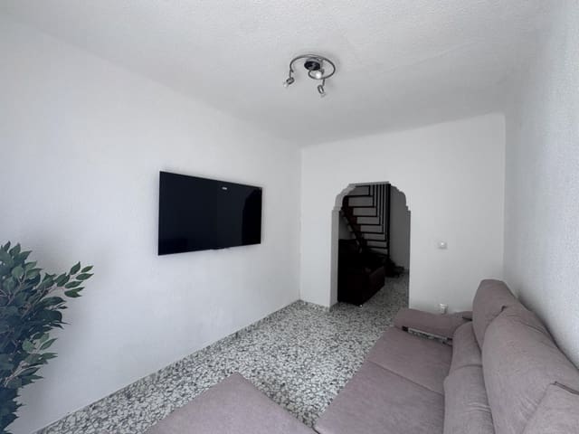 3 makuuhuone Asunto myytävänä paikassa Alicante kaupunki - 115 000 € (Ref: 9733811)