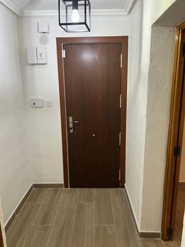 3 slaapkamer Flat te koop in Alicante stad - € 120.000 (Ref: 9772565)