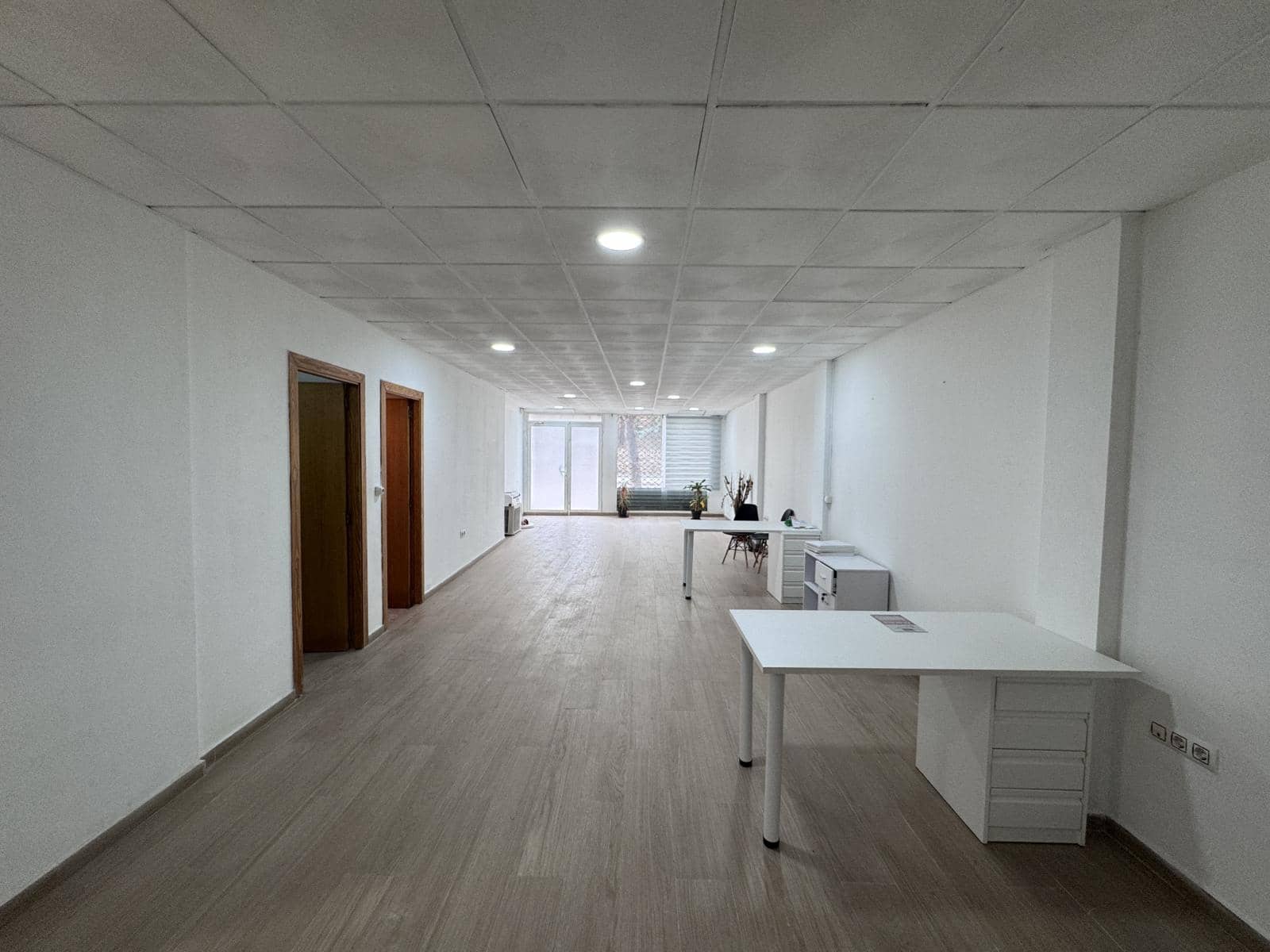 Kaupallinen myytävänä paikassa Alicante kaupunki - 150 000 € (Ref: 9777282)