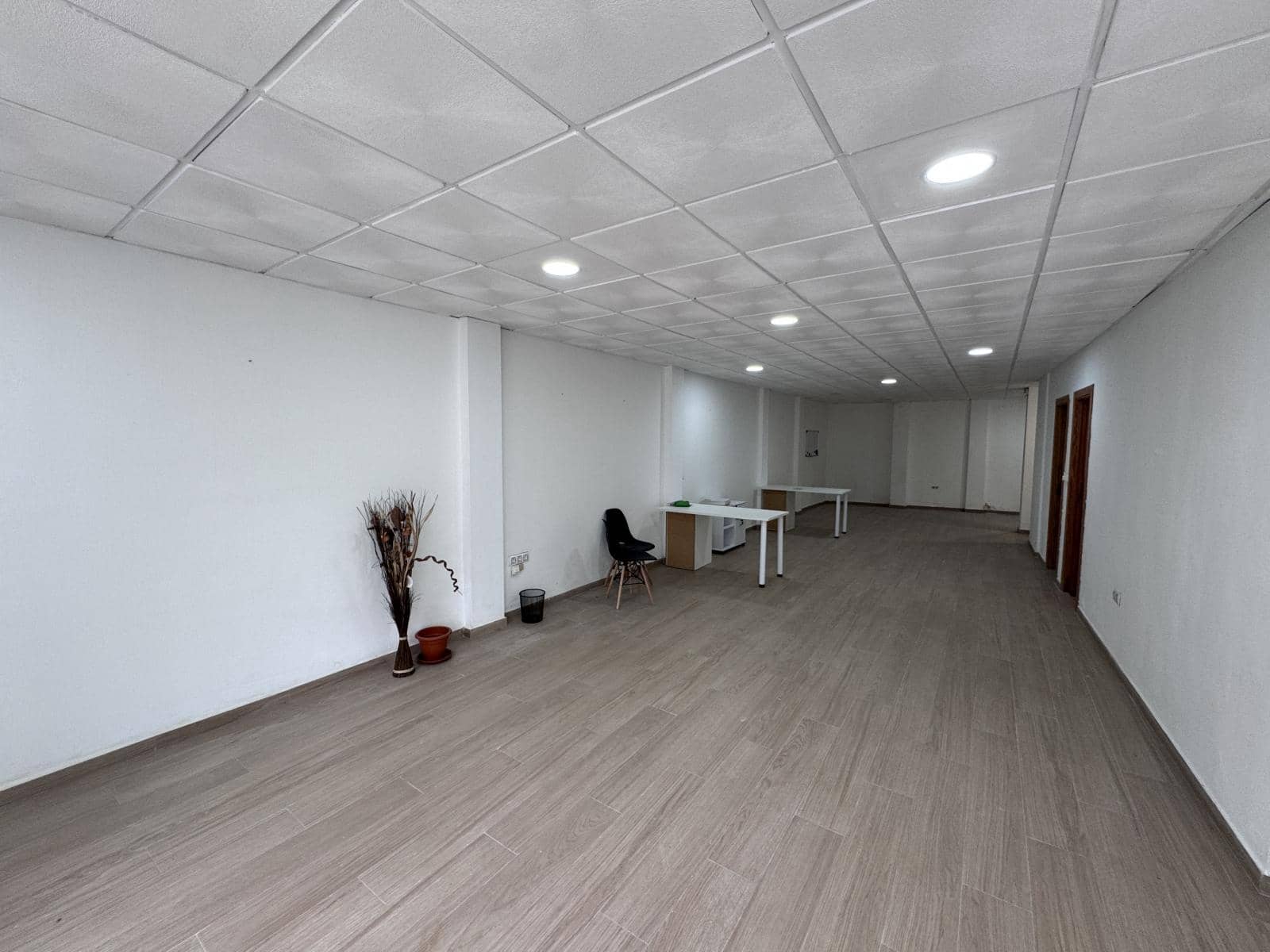 Kaupallinen myytävänä paikassa Alicante kaupunki - 150 000 € (Ref: 9777282)