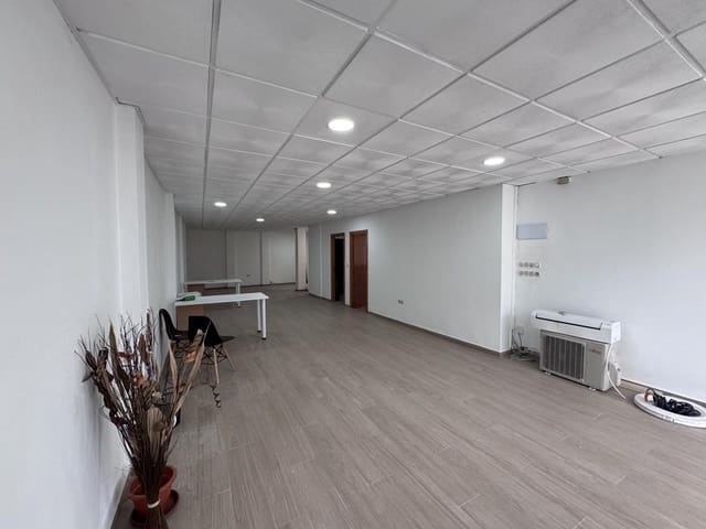 Kaupallinen myytävänä paikassa Alicante kaupunki - 150 000 € (Ref: 9777282)