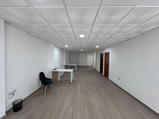 Kaupallinen myytävänä paikassa Alicante kaupunki - 150 000 € (Ref: 9777282)