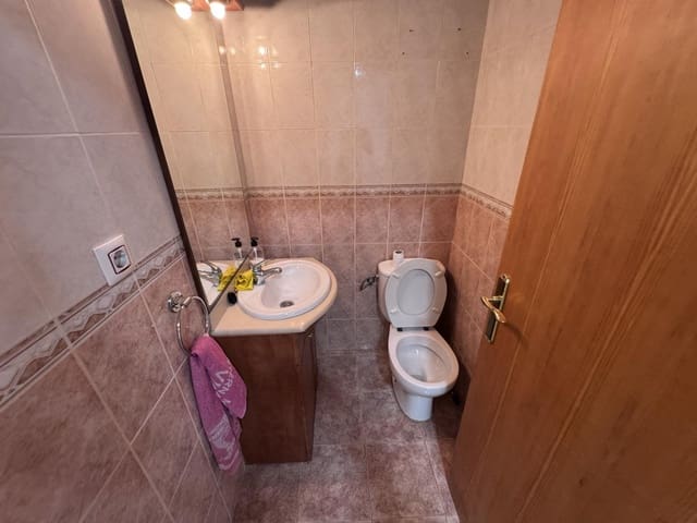 Kaupallinen myytävänä paikassa Alicante kaupunki - 150 000 € (Ref: 9777282)