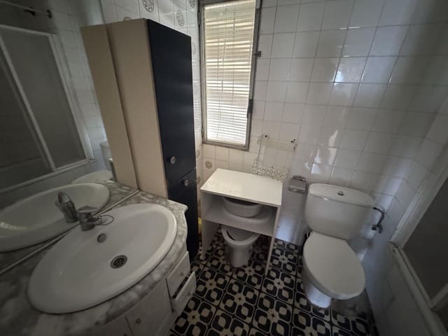 3 sovrum Lägenhet till salu i Juan XXIII, Alicante stad - 130 000 € (Ref: 9777283)