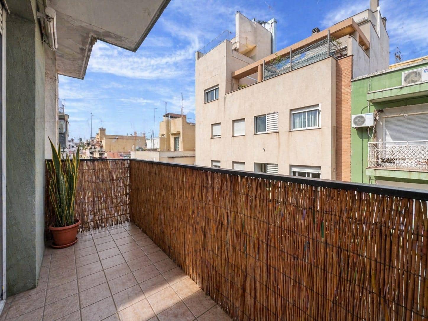 3 chambre Appartement à vendre à Alicante ville - 149 000 € (Ref: 9789891)