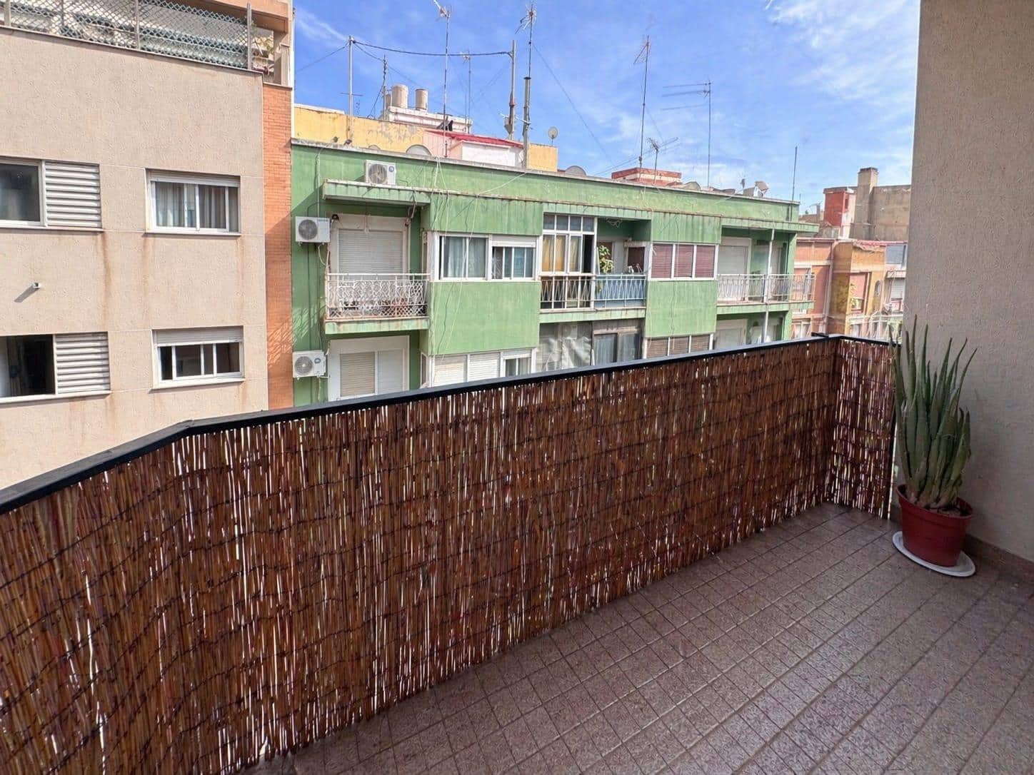 3 chambre Appartement à vendre à Alicante ville - 149 000 € (Ref: 9789891)