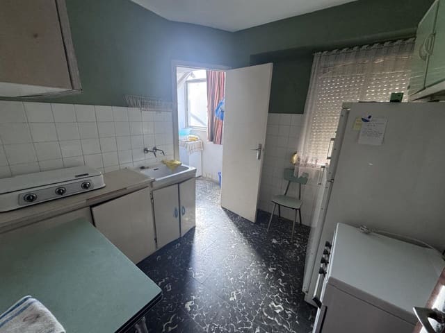 3 soveværelse Lejlighed til salg i San Vicente / Sant Vicent del Raspeig - € 99.000 (Ref: 9798406)