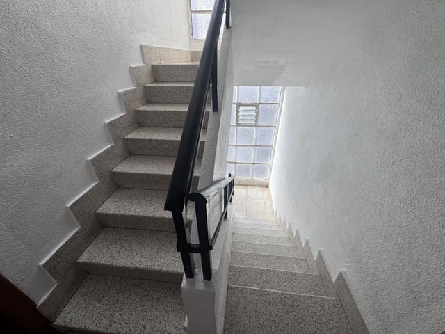 3 soveværelse Lejlighed til salg i San Vicente / Sant Vicent del Raspeig - € 99.000 (Ref: 9798406)