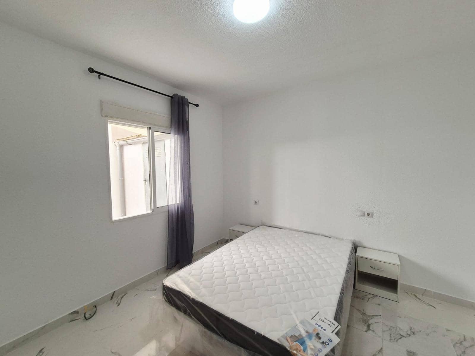 3 soveværelse Lejlighed til salg i Alicante by - € 108.000 (Ref: 9848386)