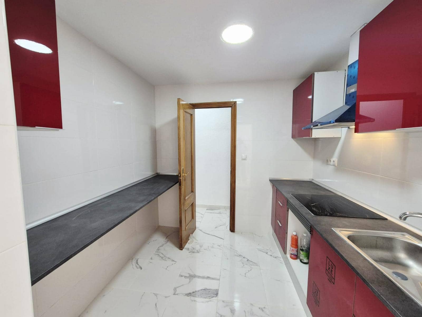 3 soveværelse Lejlighed til salg i Alicante by - € 108.000 (Ref: 9848386)