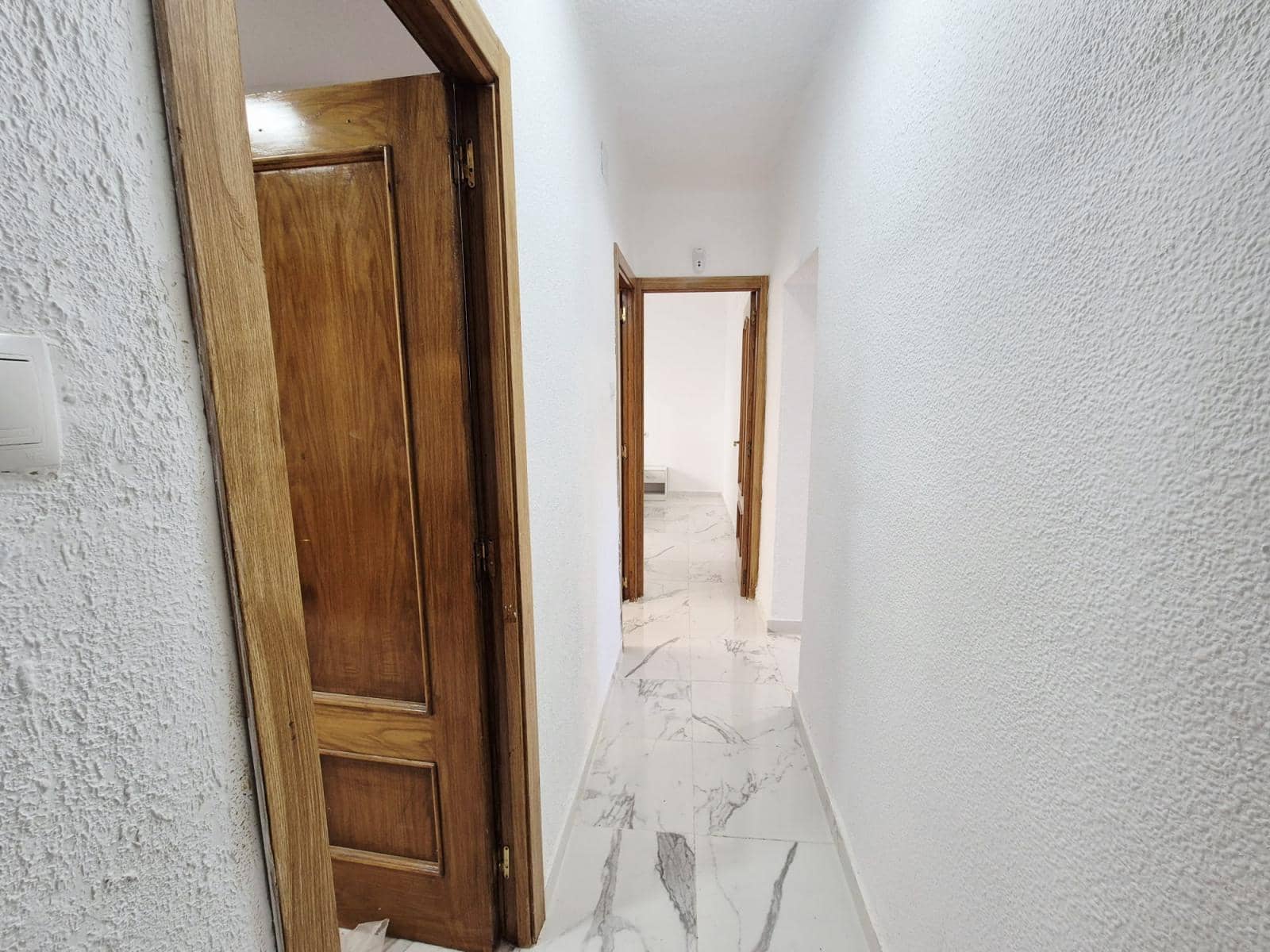 3 soveværelse Lejlighed til salg i Alicante by - € 108.000 (Ref: 9848386)