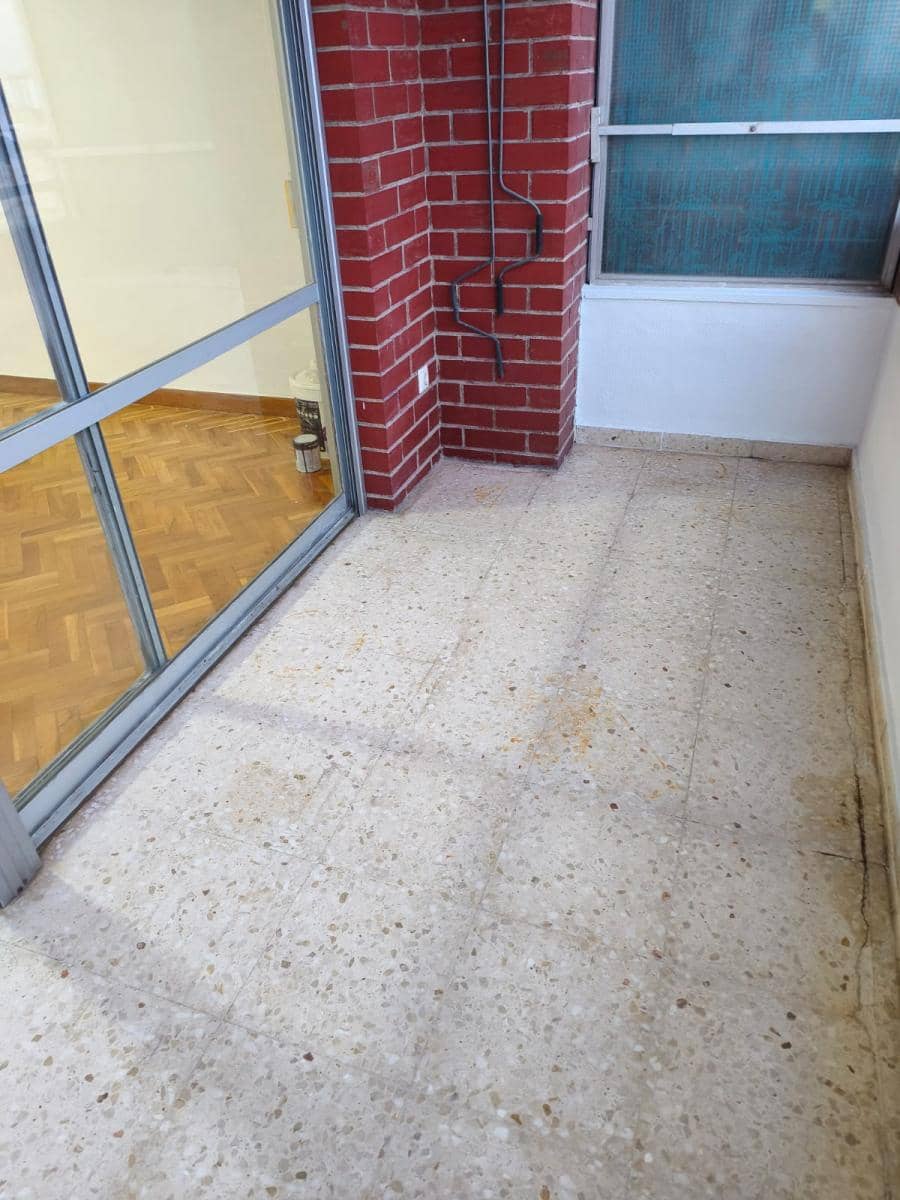 3 slaapkamer Flat te koop in Alicante stad met zwembad garage - € 160.000 (Ref: 9879824)