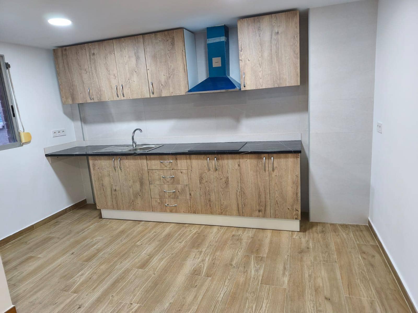 3 slaapkamer Flat te koop in Alicante stad met zwembad garage - € 160.000 (Ref: 9879824)
