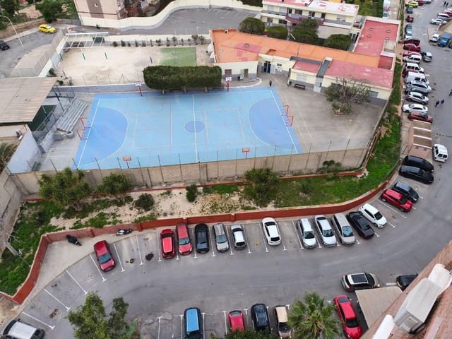 3 soveværelse Lejlighed til salg i Juan XXIII, Alicante by med swimmingpool garage - € 160.000 (Ref: 9879824)