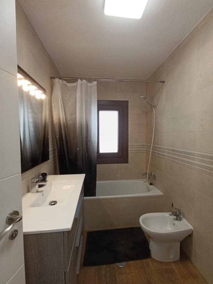 3 slaapkamer Villa te koop in Torrevieja - € 185.000 (Ref: 9897132)