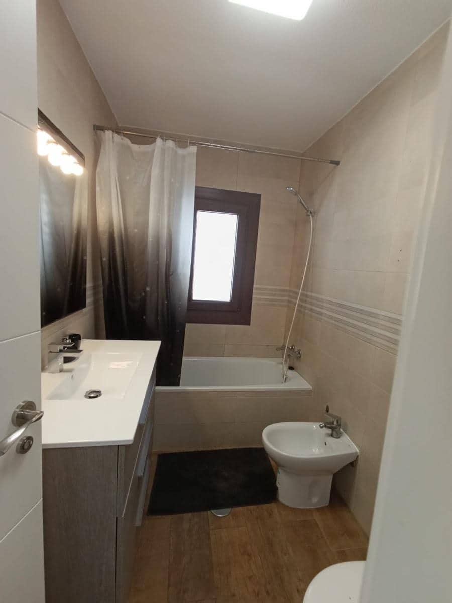 3 slaapkamer Villa te koop in Torrevieja - € 185.000 (Ref: 9897132)